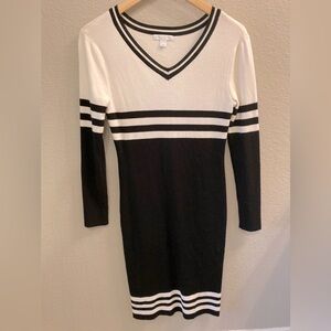 New York & Co V-neck striped sweater dress, size Small